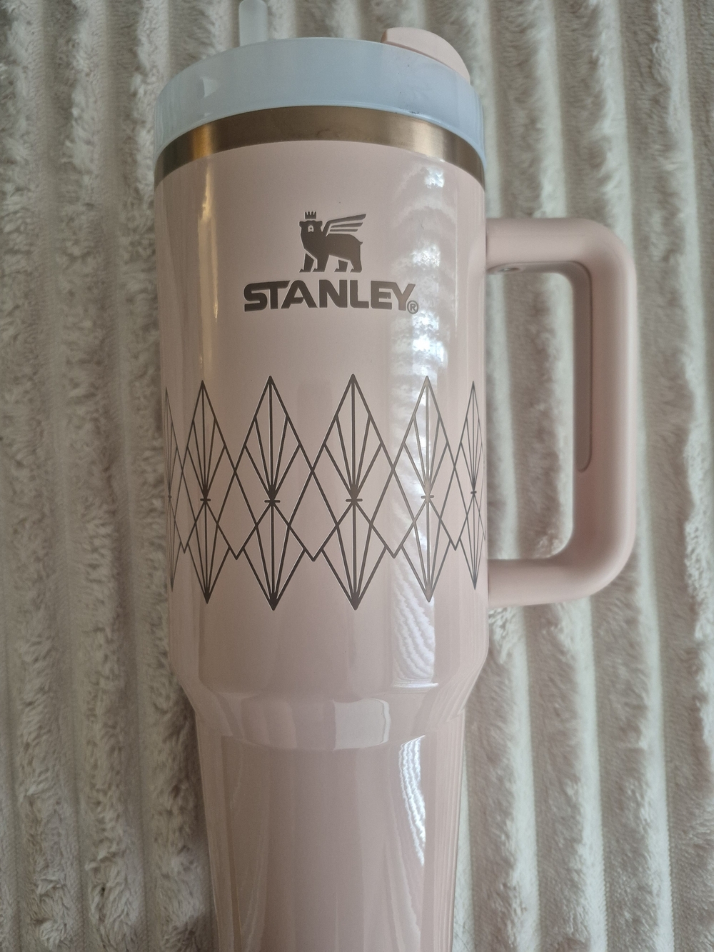 Stanley Quencher H2.O FlowState Tumbler in the Blush Gloss Deco finish